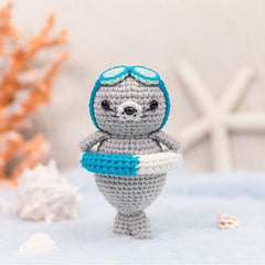 MeWaii®Crochet Axolotl And Seal Crochet Kit for Beginners with Easy Peasy Yarn